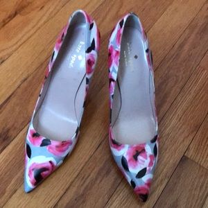 KATE SPADE rose print leather pumps